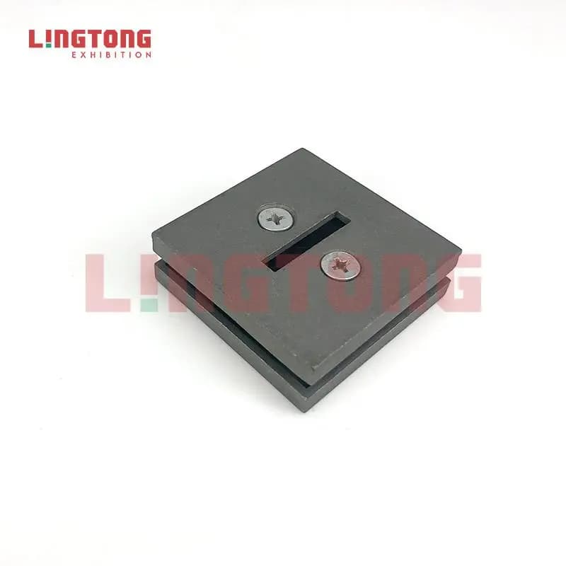 LT-Z470 Six-way Connector